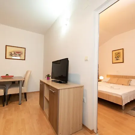 Simovic Apartman Tučepi