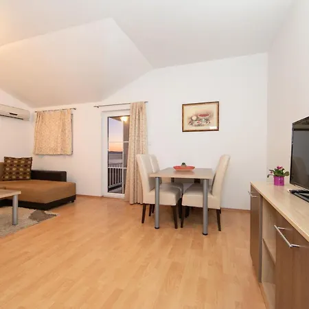 Apartment Simovic *