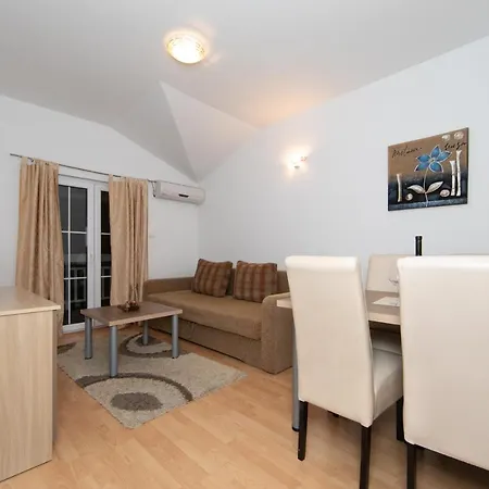 Simovic Apartment Tucepi