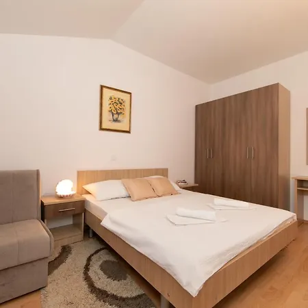 Simovic Apartment Tucepi